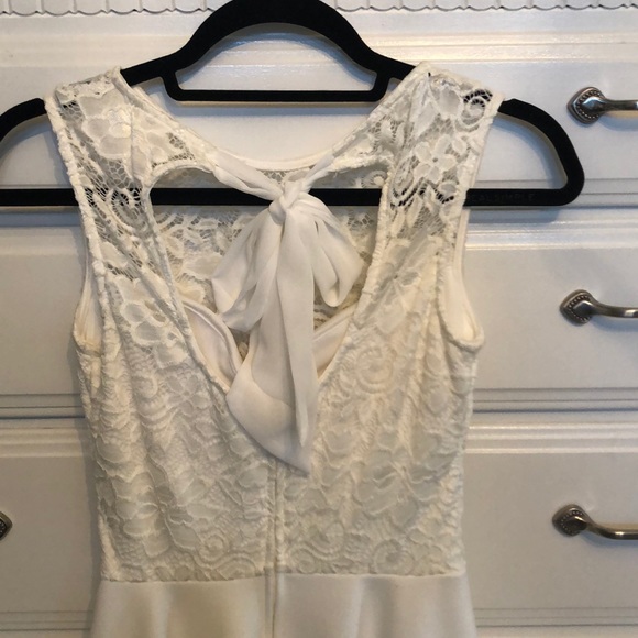 Ivory lace bodice skater dress - Picture 4 of 4